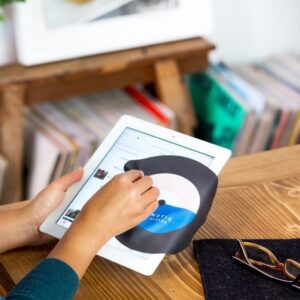 Panza din microfibra pentru curatat - The Rainbows | Donkey